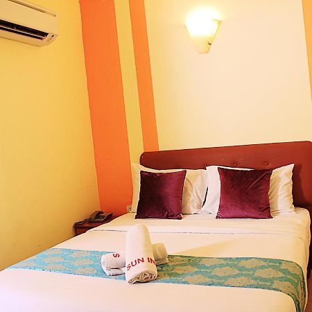 Sun Inns Hotel Ayer Keroh Buitenkant foto