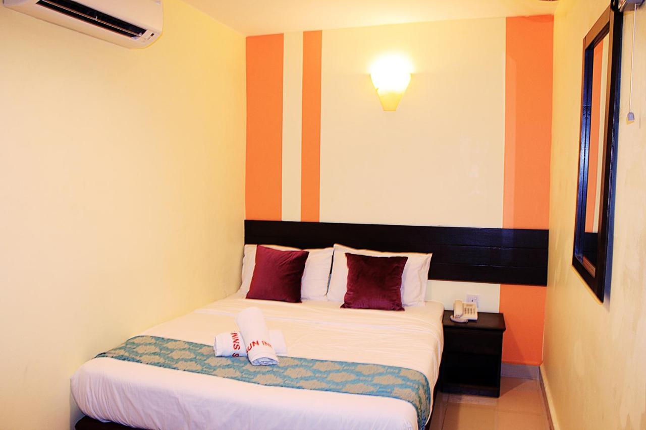 Sun Inns Hotel Ayer Keroh Buitenkant foto